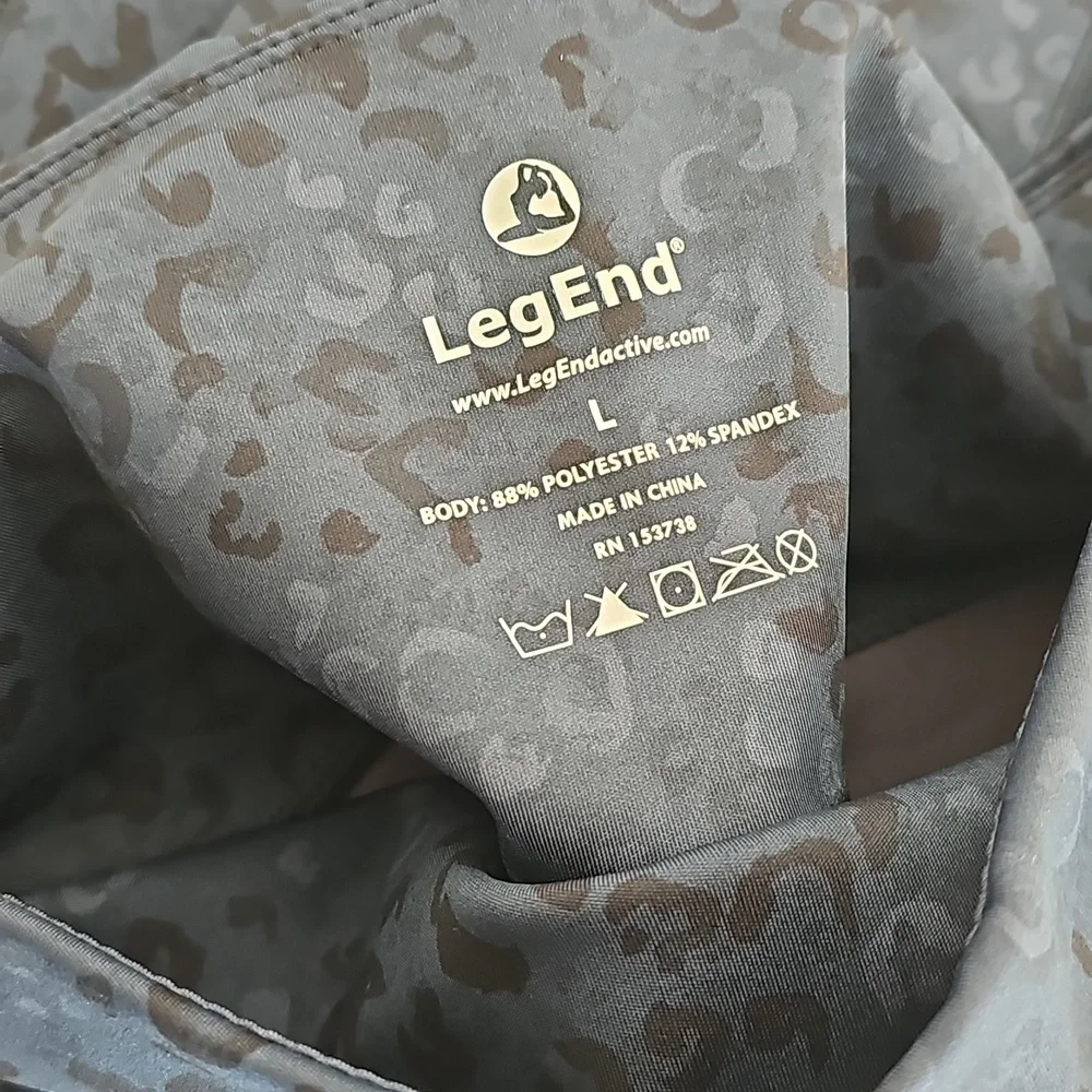 Womans performance leggings gym yoga leopard print sz large. - Picture 3 of 5